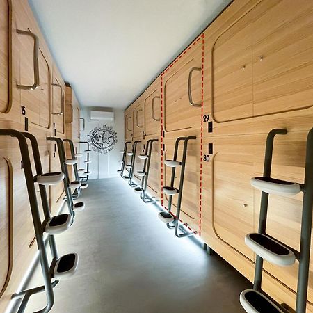 Airone Capsule Hotel โฮบาร์ต ภายนอก รูปภาพ