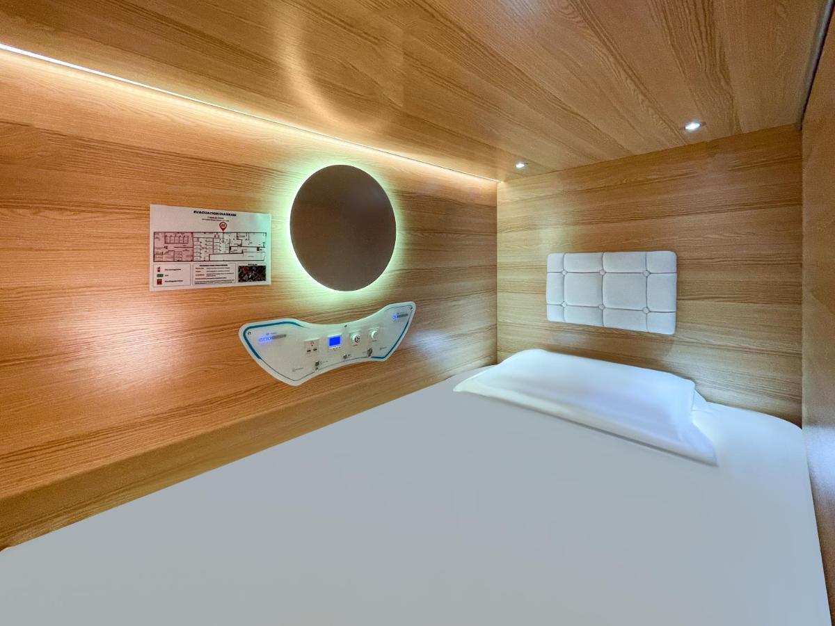 Airone Capsule Hotel โฮบาร์ต ภายนอก รูปภาพ
