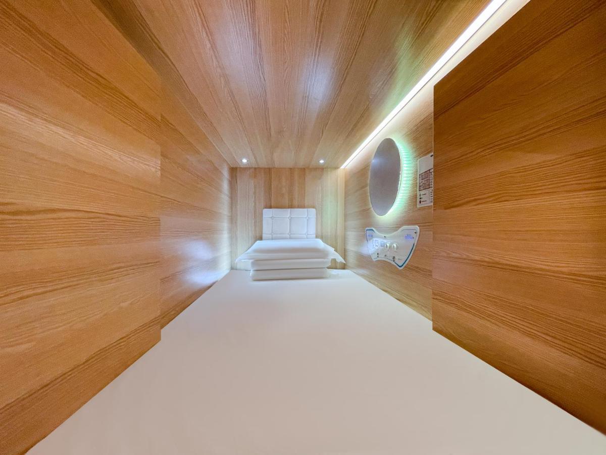 Airone Capsule Hotel โฮบาร์ต ภายนอก รูปภาพ